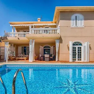 La Concha Beachfront Heated Pool Apartment