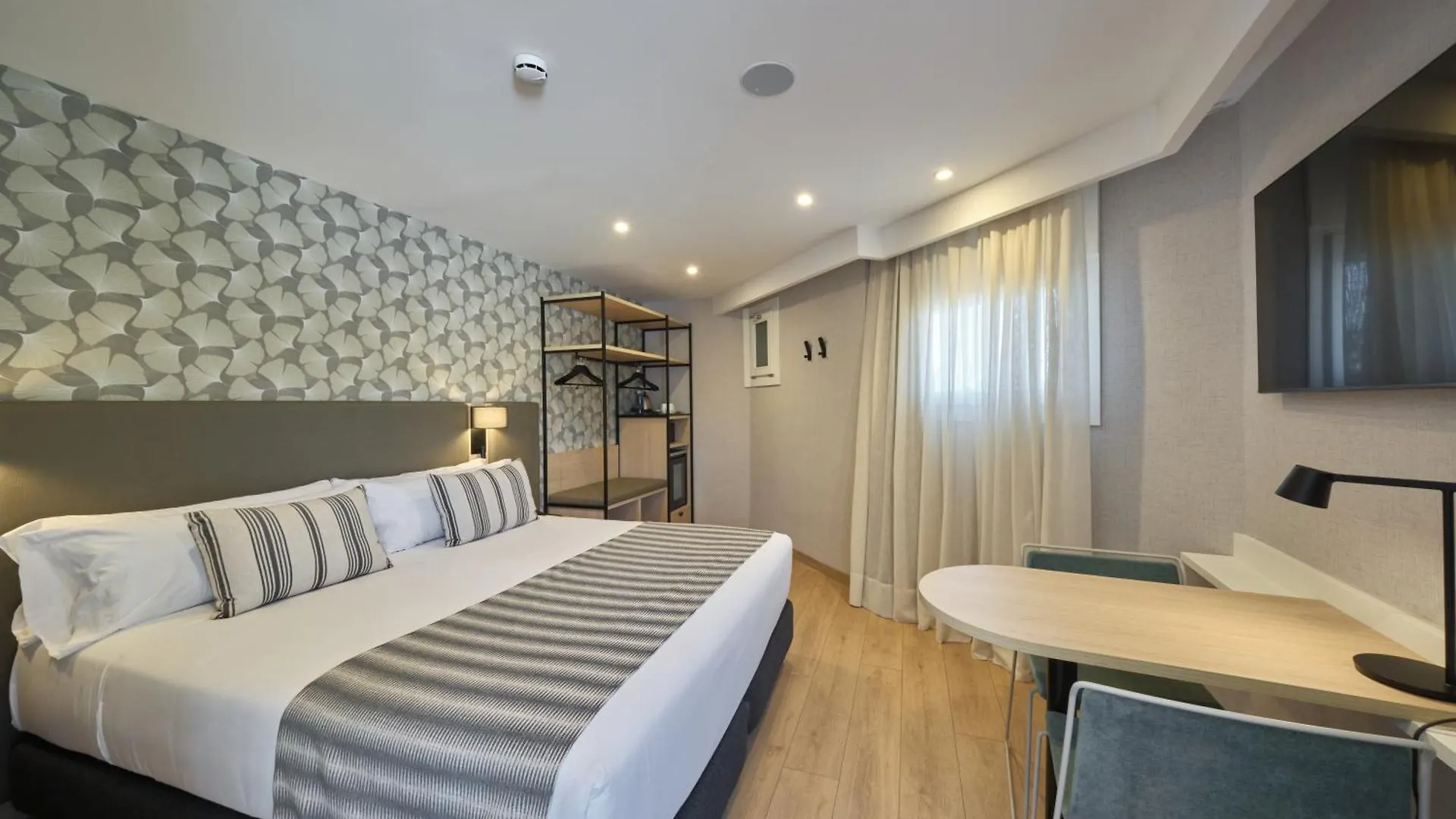 ***  Catalonia Park Gueell Hotel Barcelona Spain