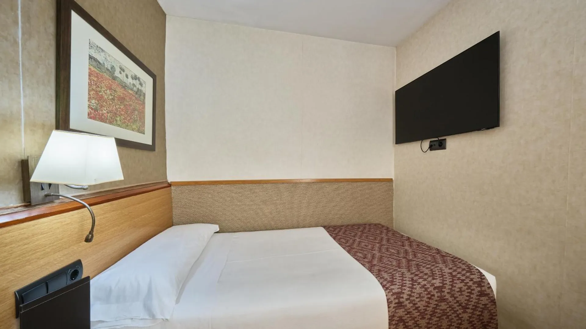 Catalonia Park Gueell Hotel Barcelona 3*,